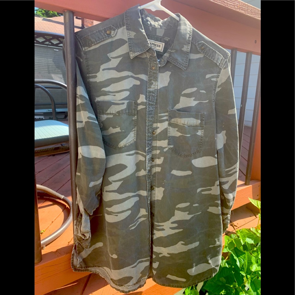 Army green camo print button down